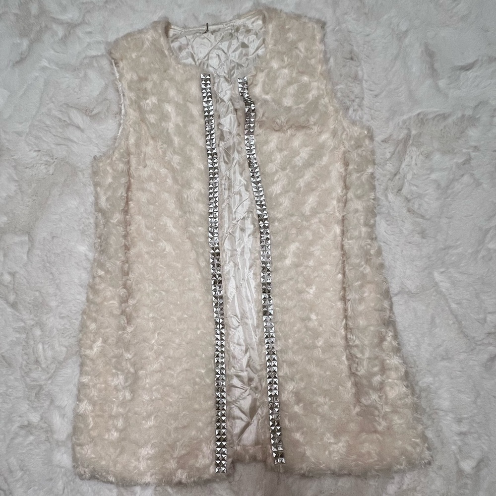 Vintage white faux fur studded trim vest